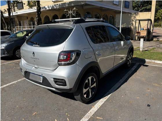 RENAULT SANDERO 1.6 16V SCE FLEX STEPWAY MANUAL RENAULT SANDERO 1.6 16V SCE FLEX STEPWAY MANUAL